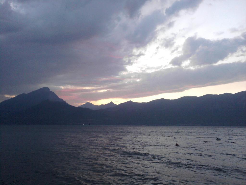 Romantic Dream Torri Del Benaco Luaran gambar